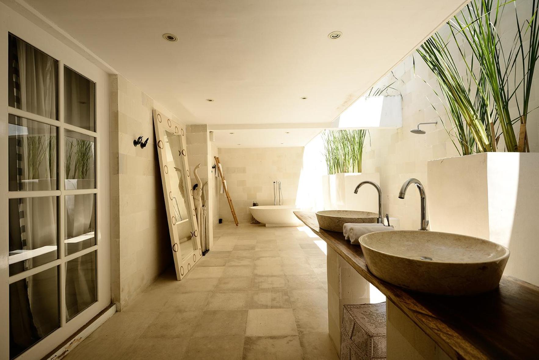 Oazia Spa Villa Bali Canggu  Exterior photo